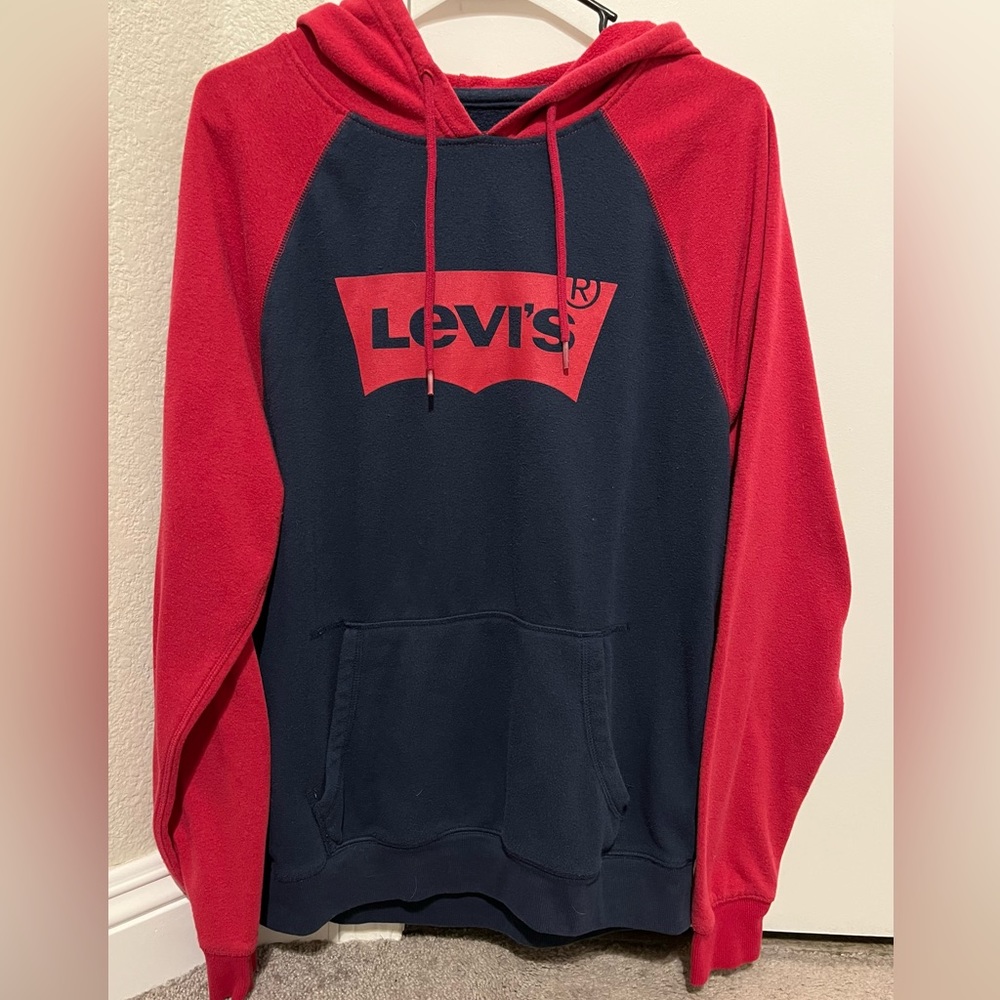 Levi Hoodie